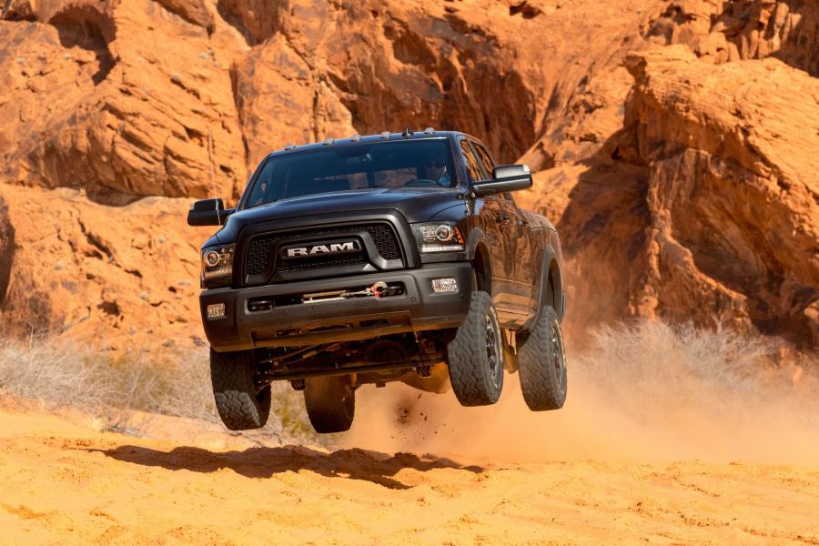  Dodge Ram 2500 Power Wagon Crew Cab 2017 года  (фото 26 из 30)